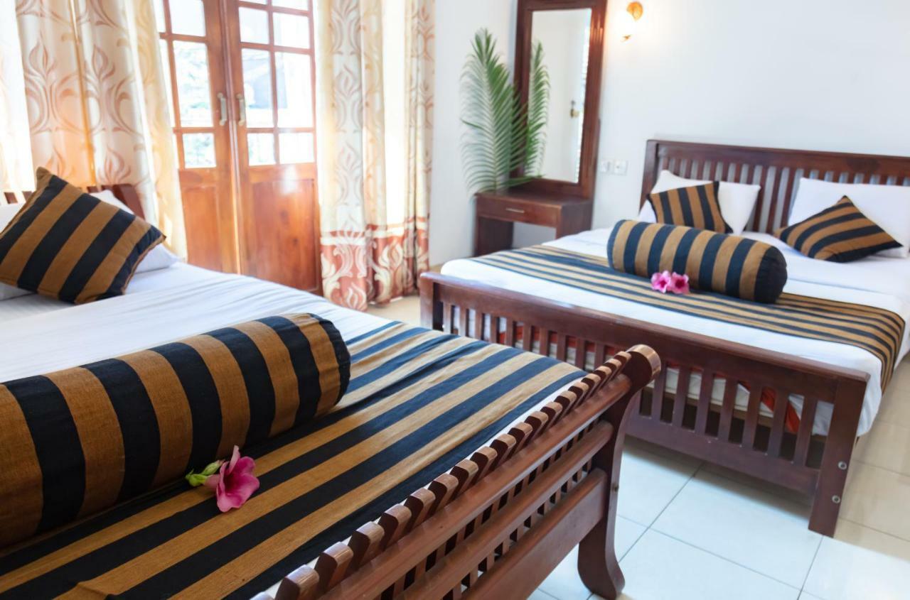 Shadow Inn Ella Luaran gambar